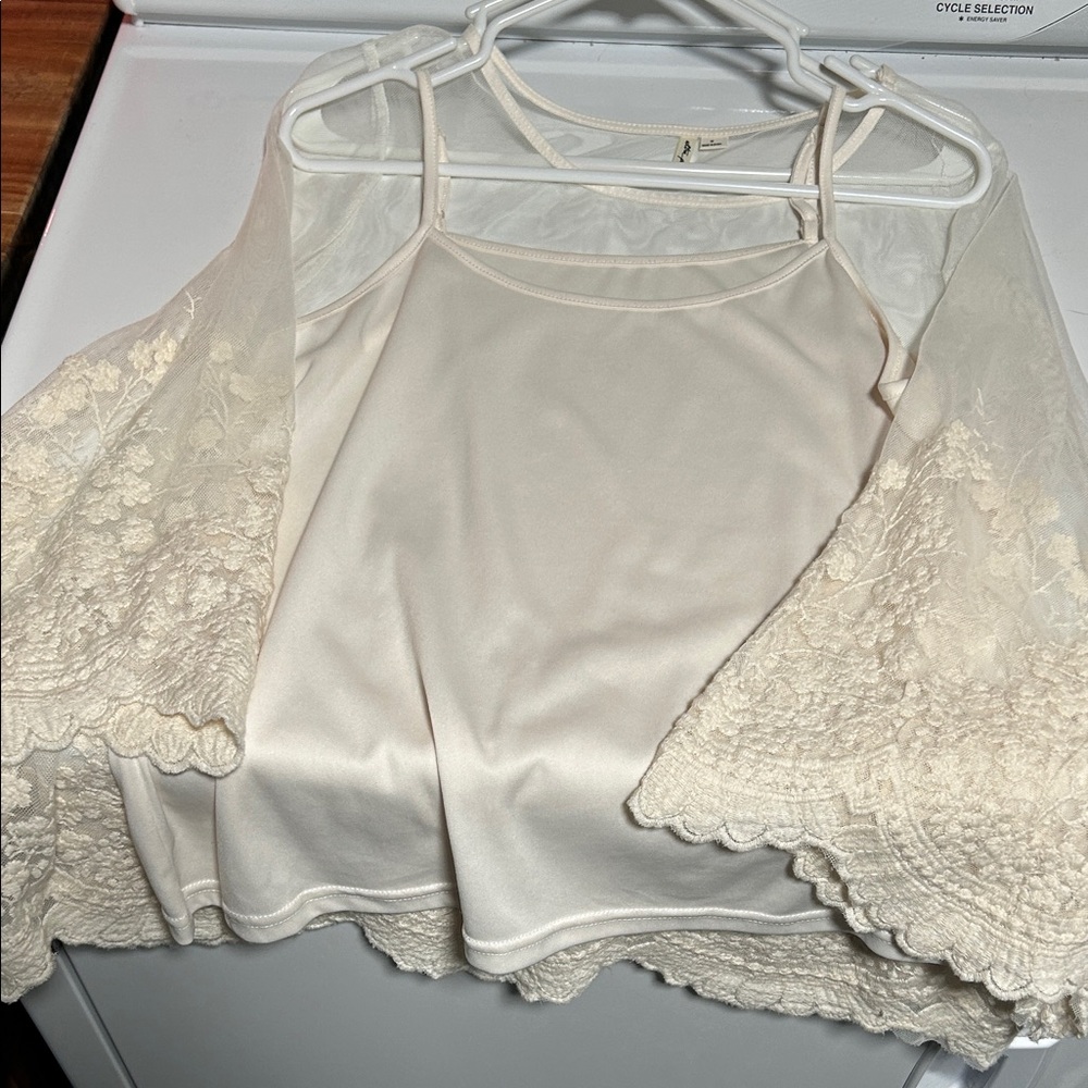 Ultra Pink Cream Lace Sleeve Blouse